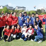 [체육대회 화보] 힘껏 차고 맘껏 뛰고 … 스트레스 날렸다 이미지